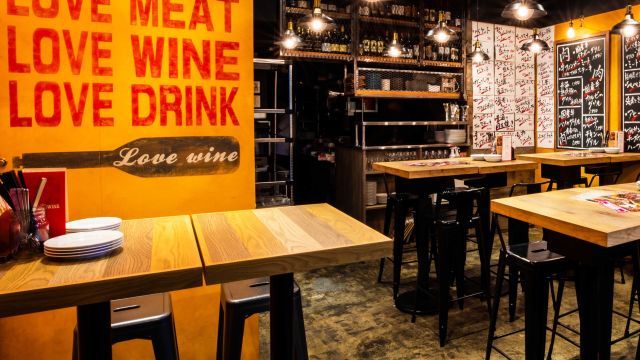 MEAT&WINE ワインホールグラマー 上野