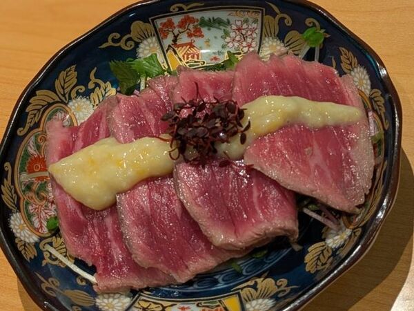 Pecora Bar and Pasture-Grown Meat