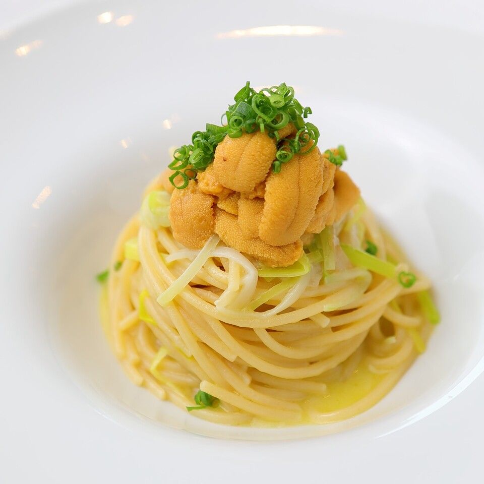 季節のおすすめコース（１人１皿ずつご提供）飲み放題付き　9,430円（税込）
