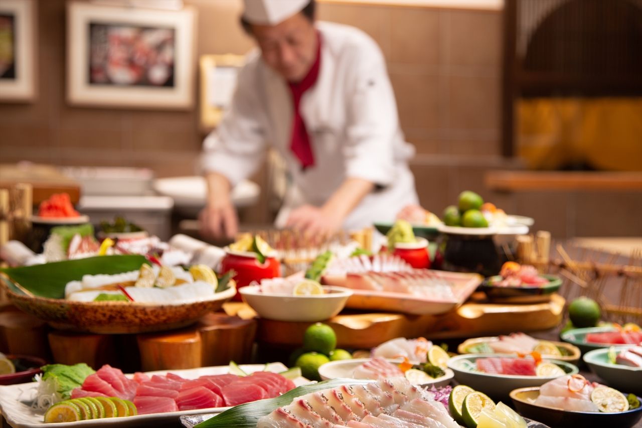 [Day-Use Lunch Plan] Relaxing Natural Hot Springs & All-You-Can-Eat Awa Delicacies! (Elementary School Children)
