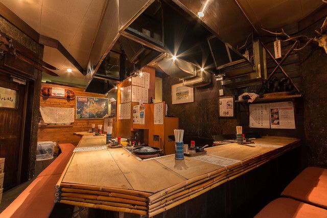 Reservations for seats only (accepted only at 4pm)