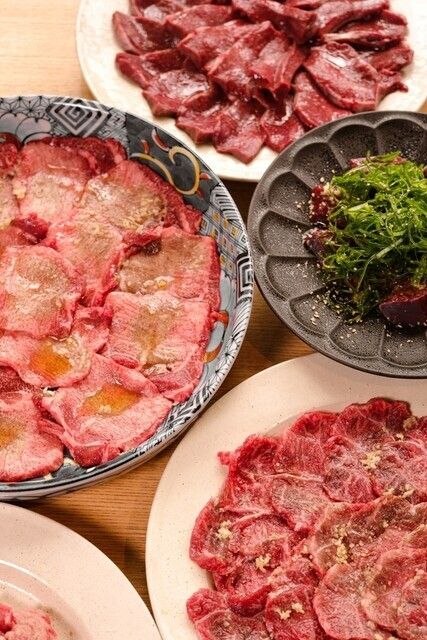 [Limited to one group per day] [Semi-private room EMC Wagyu beef course]