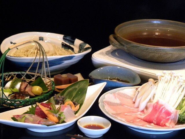 Agu Pork Tomato Sukiyaki Hot Pot Kaiseki Course