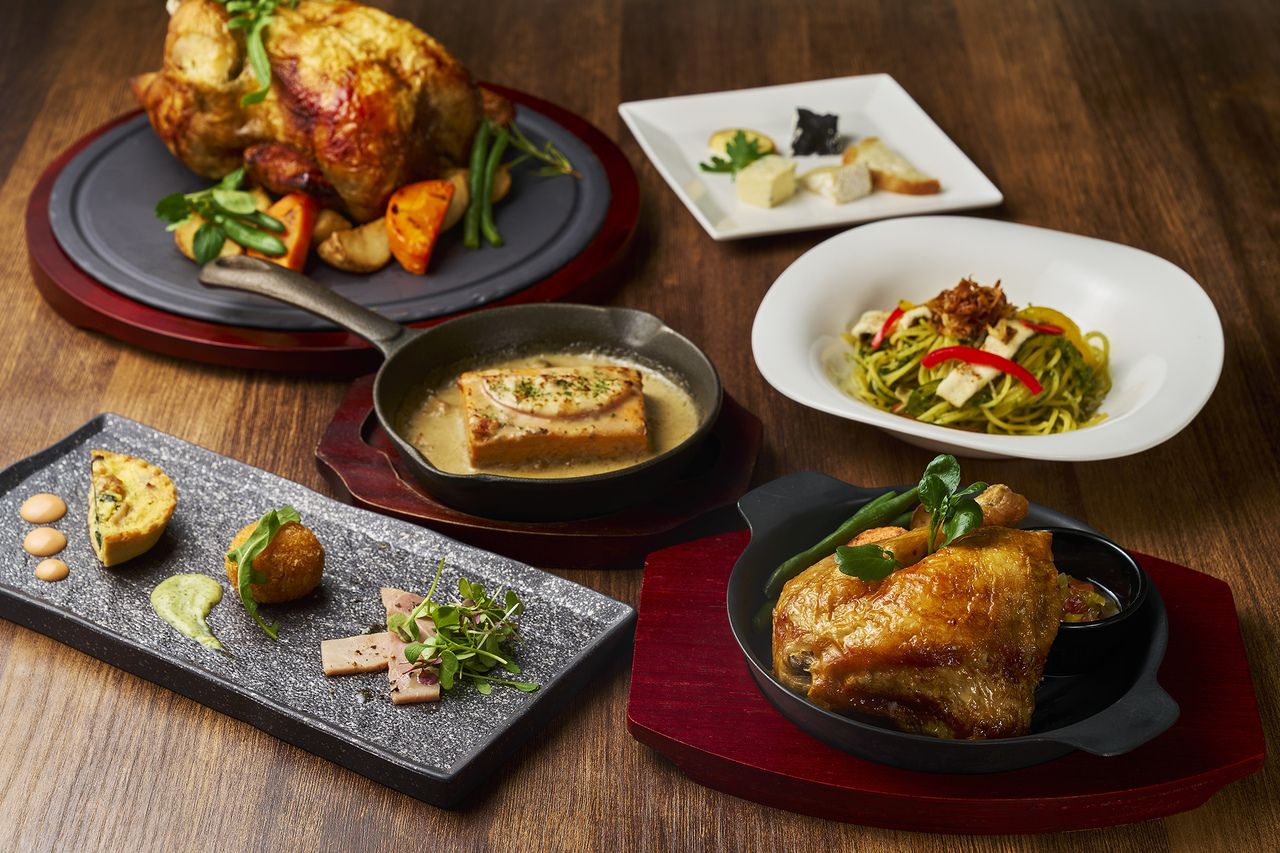 Official 【Party Plan】 — 5 dishes including rotisserie chicken, three tapas, and pasta, plus a complimentary sparkling toast