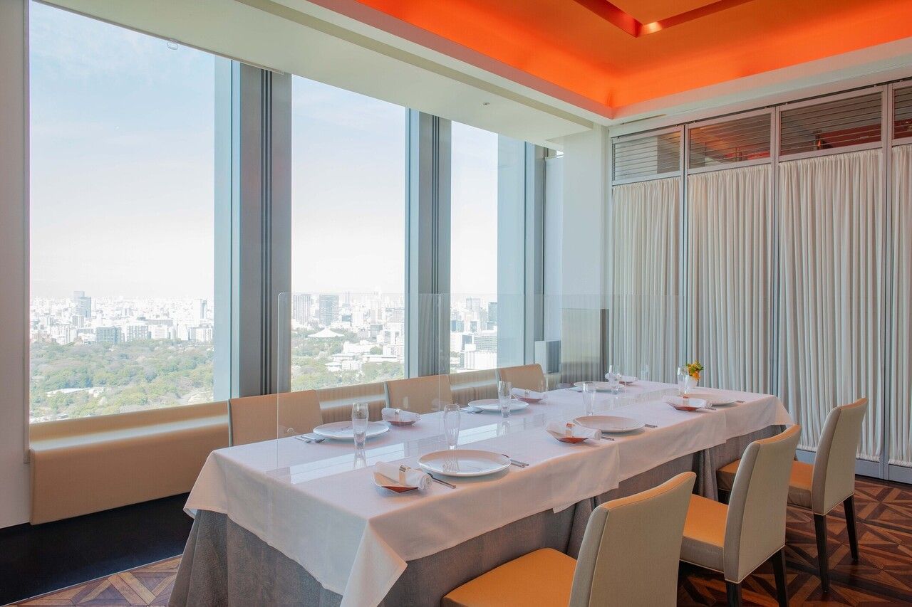 Private room guaranteed lunch C ¥20,000 with 3 glasses of pairing wine