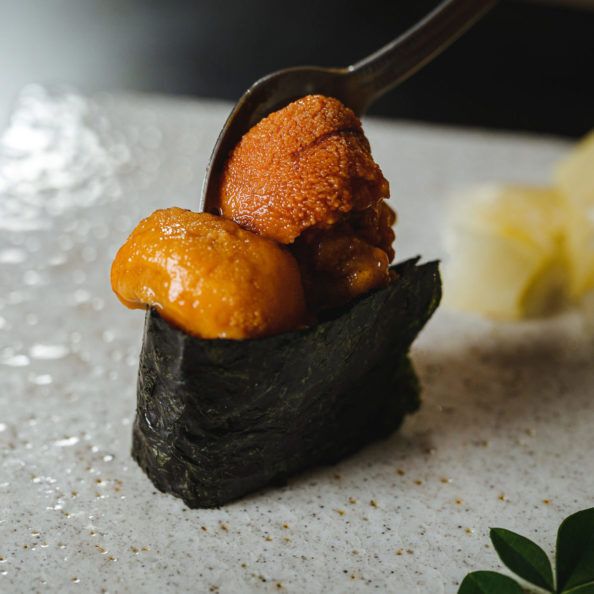 仅限周五、周六、周日及节假日 【鮨四午餐套餐 9,900日元】