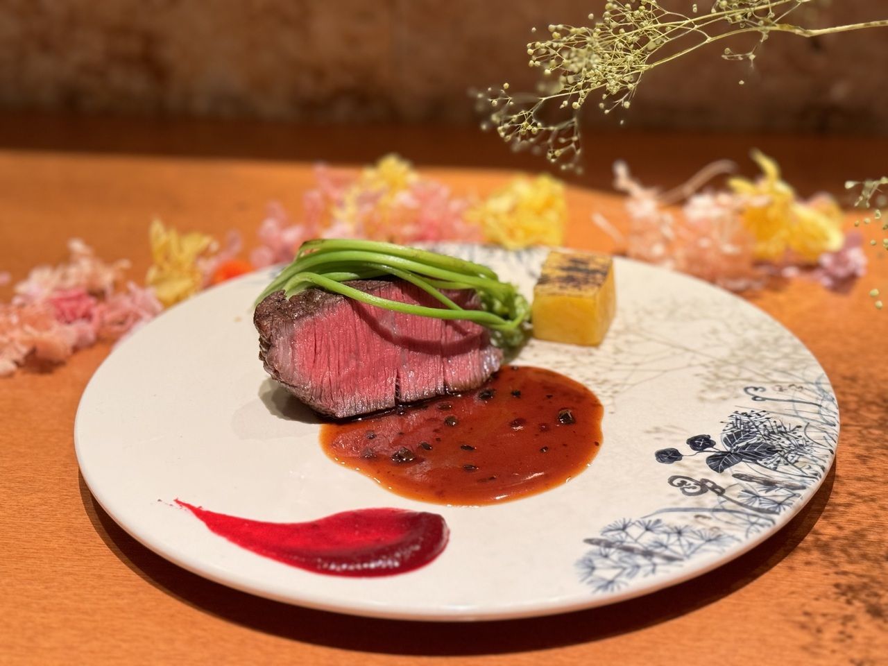 【Special・Lunch】 神戸 美水牛の炭火焼きをメインに 全8品