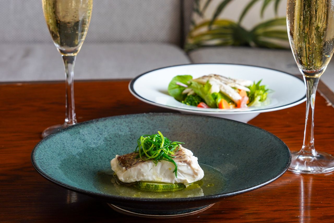 オフィシャルWEB予約限定【窓側席確約★Auliiランチコース5500円→5000円】乾杯酒付き！贅沢フルコース全6皿