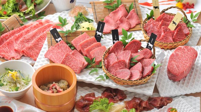 Standard course: Yakisuki with large aged Wagyu beef sirloin and Okukuji egg [18 dishes]