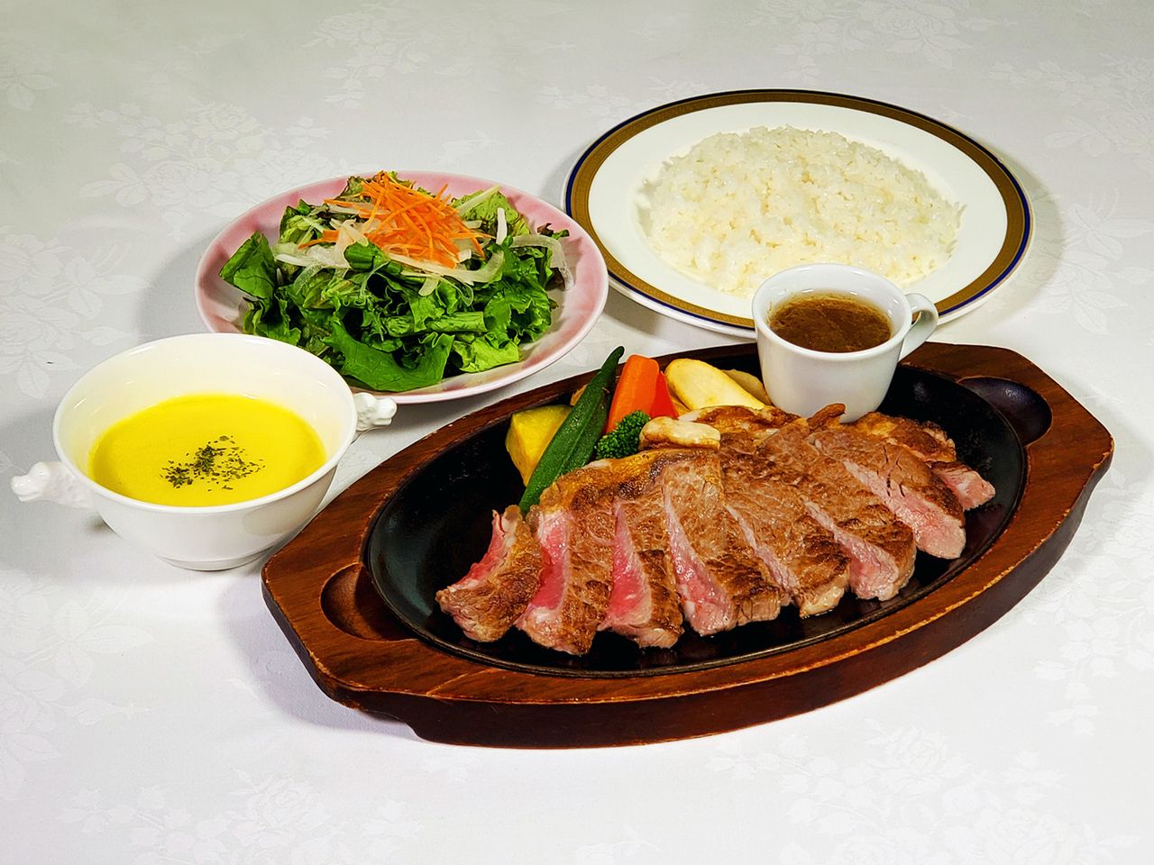 ステーキセット200ｇ