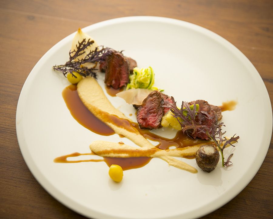 [الحجز مطلوب/وجبة الغداء] 6 أطباق تشمل شريحة لحم إيتشيبو النادرة + مشروب واحد متضمن بعد الوجبة