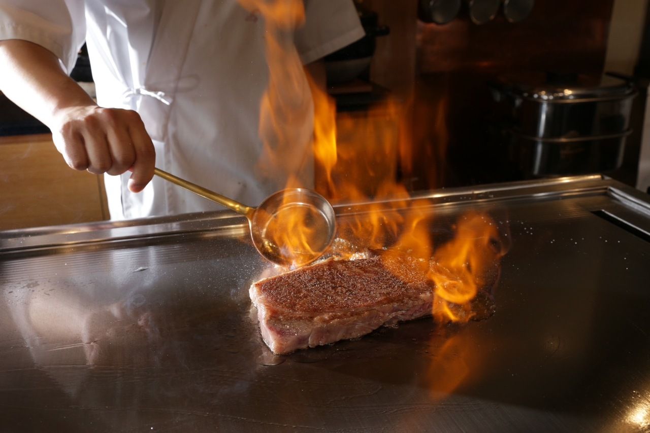【特選黒毛和牛ステーキランチ】