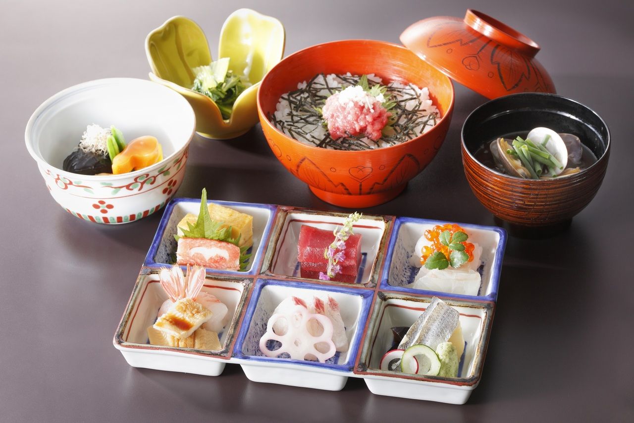 源氏香　昼御膳（ちらし寿司）