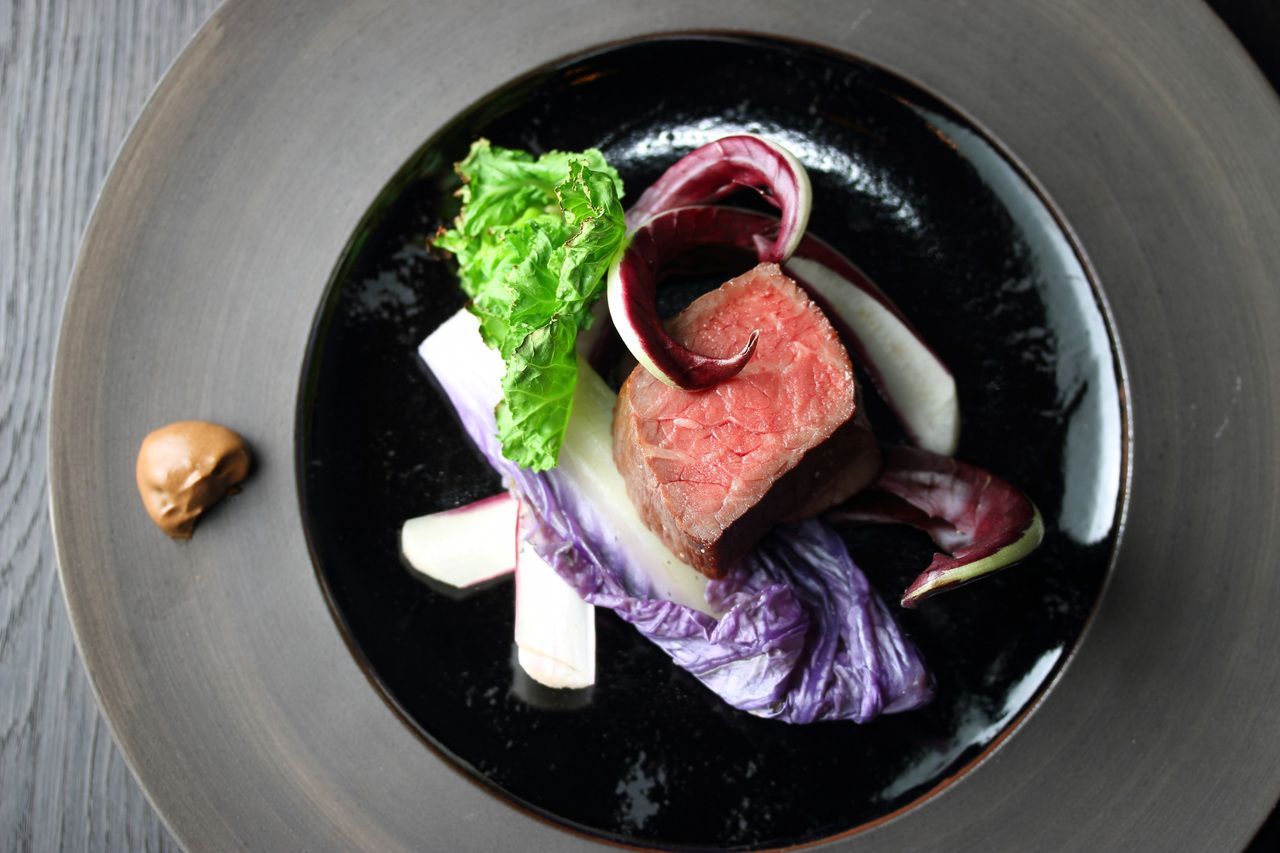 All-you-can-drink included. Main dish is beef loin/upgrade Ranch