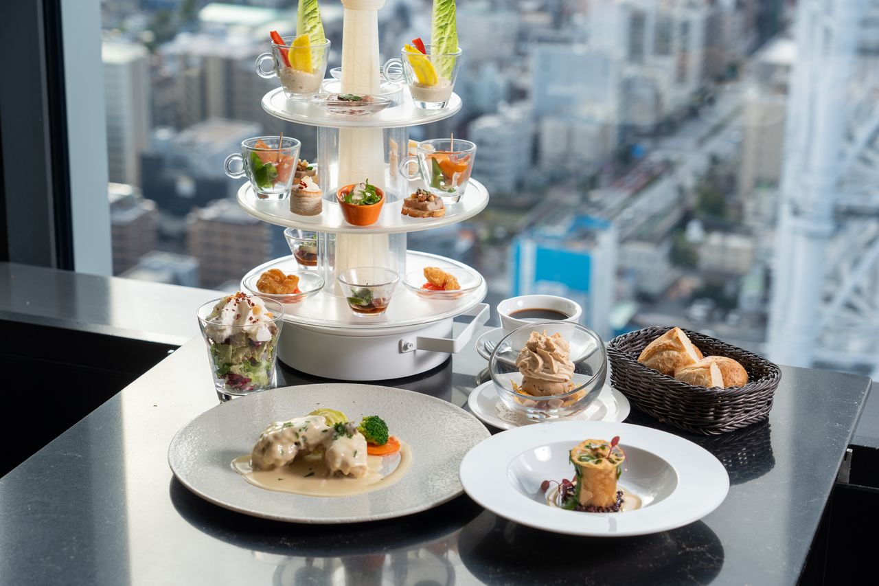 Weekday only [TREE LUNCH] Chef's recommended double main course using seasonal ingredients