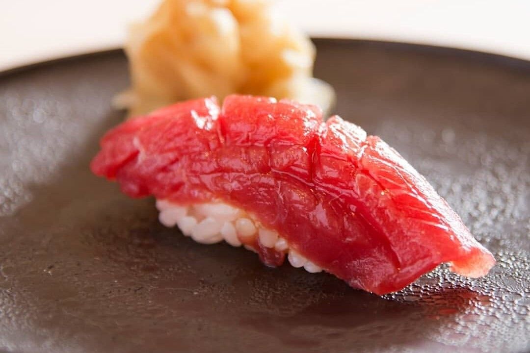 Dinner: "5 appetizers and 10 nigiri omakase course" from 22,880 yen