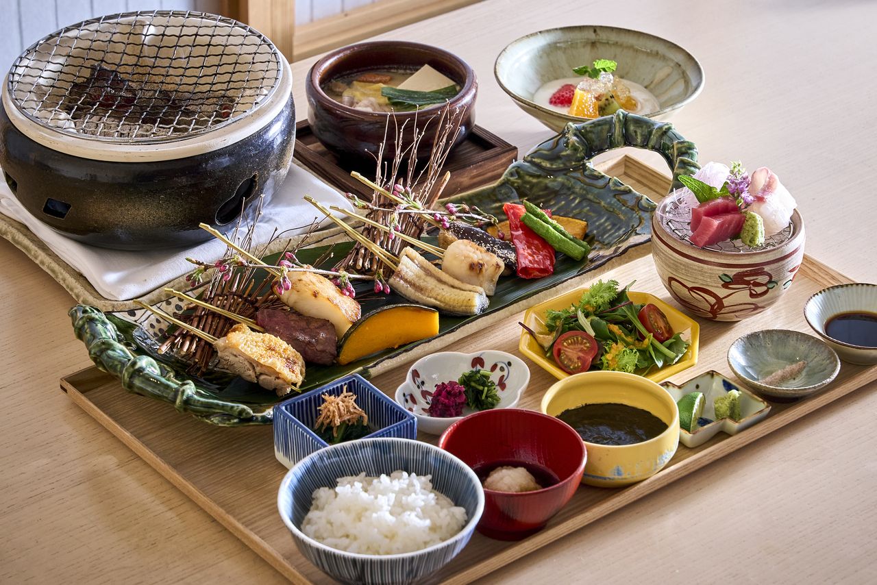 CHARCOAL GRILL GOZEN