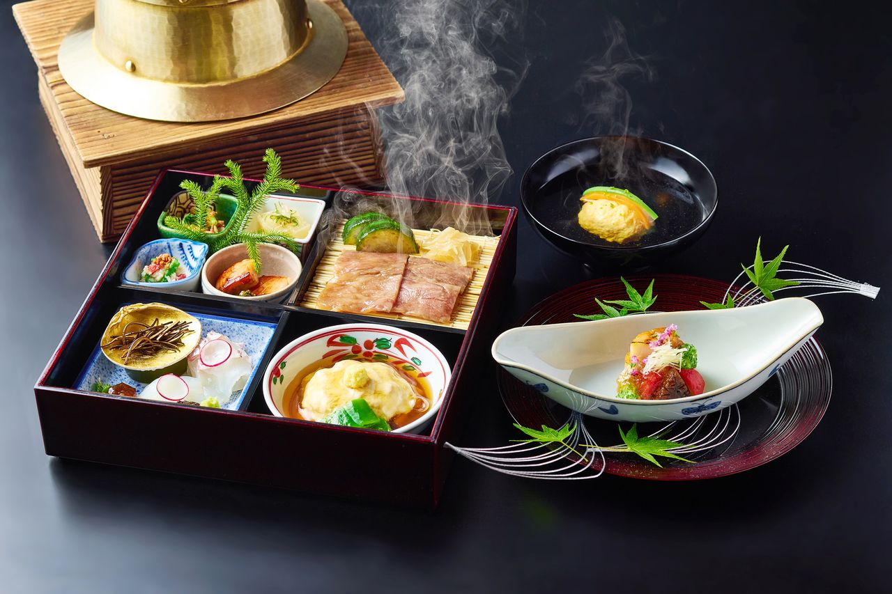 松花堂弁当 「雅」 　※ご昼食・フロア席限定