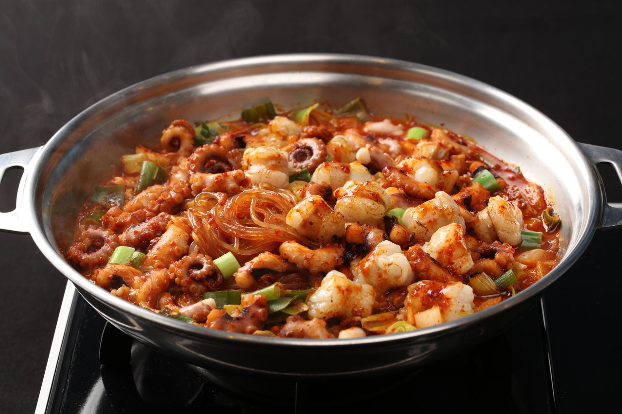 Octopus and Beef Tripe Hot Pot