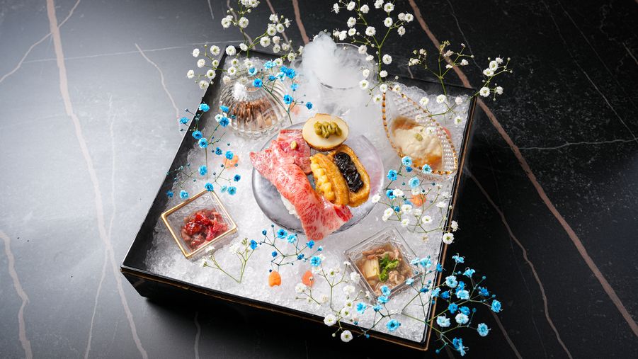 ⭐特色⭐套餐：A5级认证近江牛肉寿喜烧，配棉花糖，以及8道开胃菜