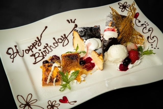 [Birthdays, wedding anniversaries, school entrance, graduation, retirement, 60th birthday celebrations] Create a special and memorable time with your loved ones. Dessert plate with message Anniversary course + all-you-can-drink for 2,500 yen