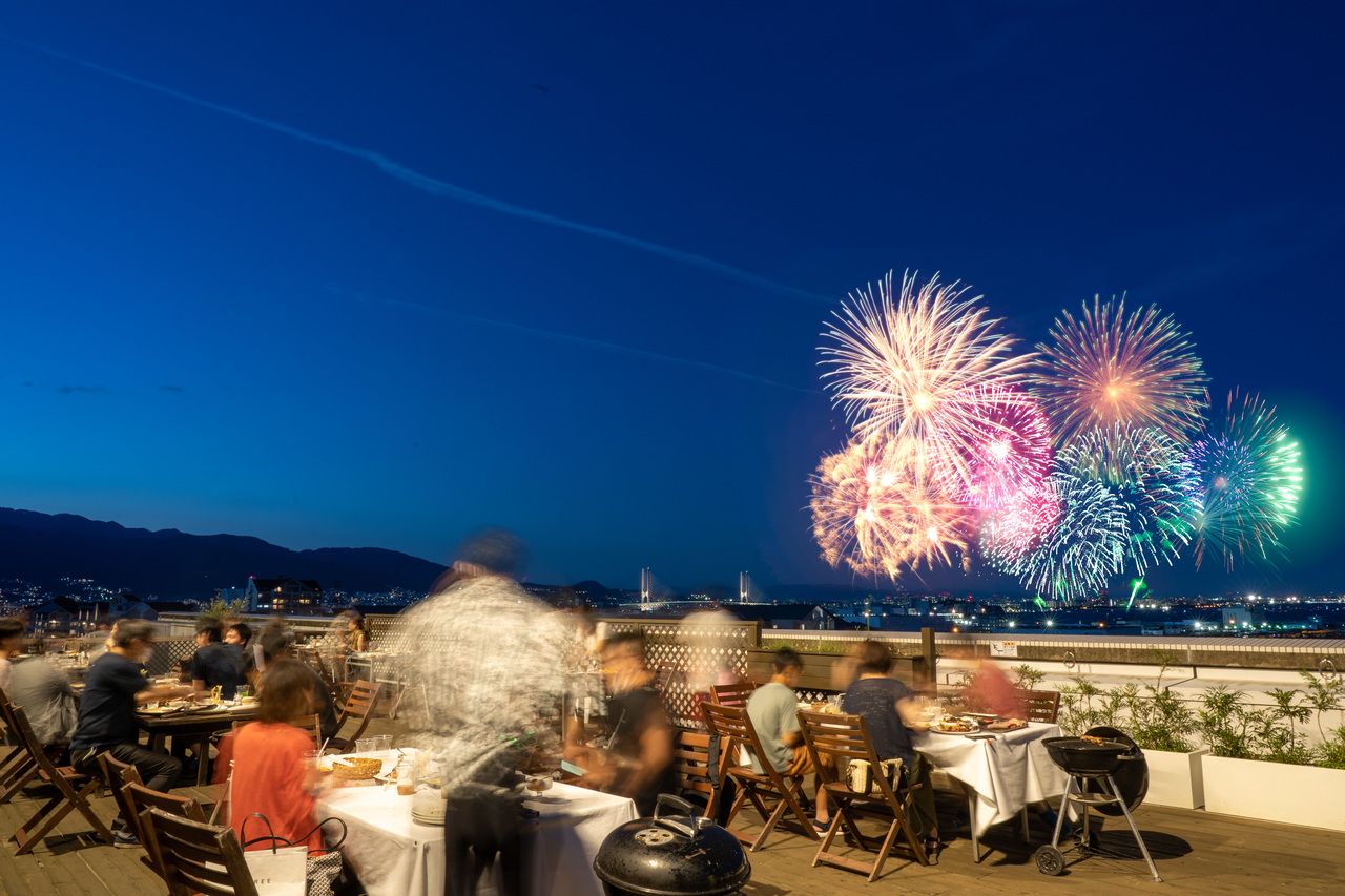 Limited to August 1st (Sat) - Special BBQ for Ashiya Fireworks Viewing: P-seat Kids Course (Elementary school age and younger)