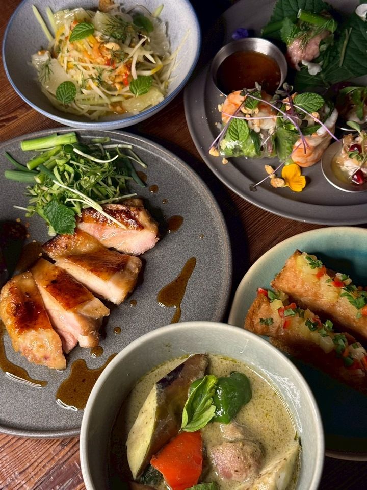 アロイ（อร่อย）コース