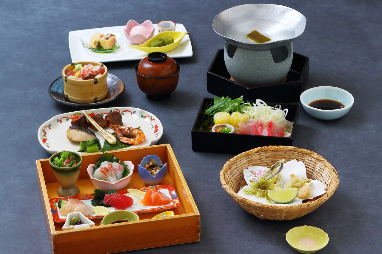 会席料理　花(月替り)【個室】ランチ