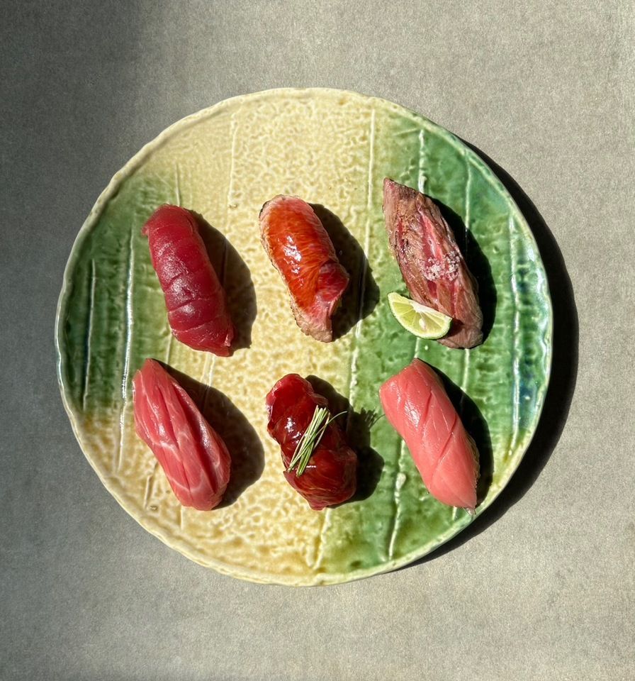 リピーターの方におすすめ！マグロマート寿司も含んだコース　4500円