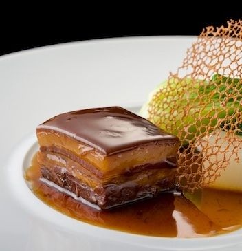 【人気ランチコース】旬の鮮魚と「東坡肉（豚の角煮）」を堪能するカジュアルプラン全6品＋《ご予約特典》特製デザート、料理長厳選の中国茶