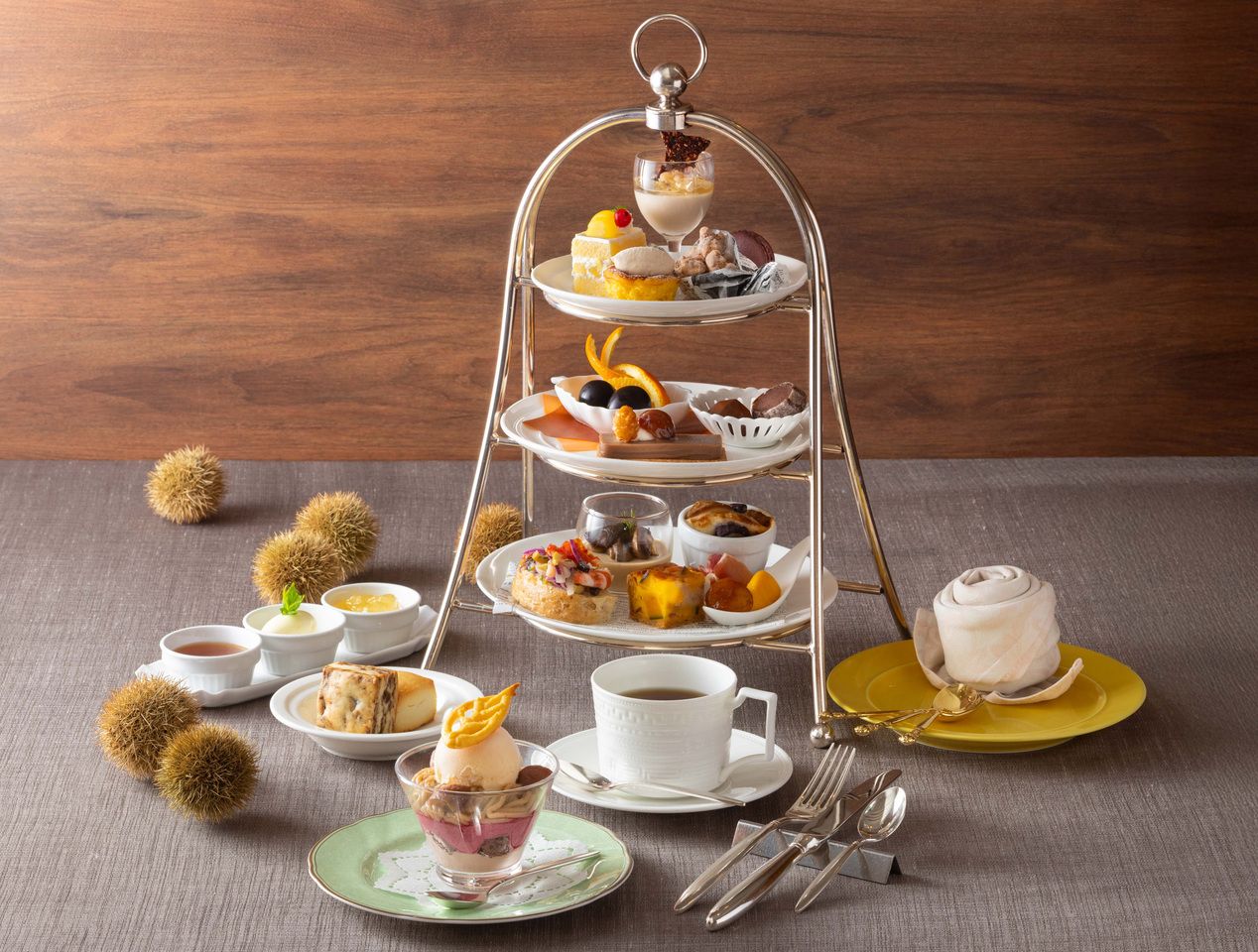 アフタヌーンティー　～栗～　約21種類の珈琲紅茶おかわり自由+スパークリング飲み放題付き