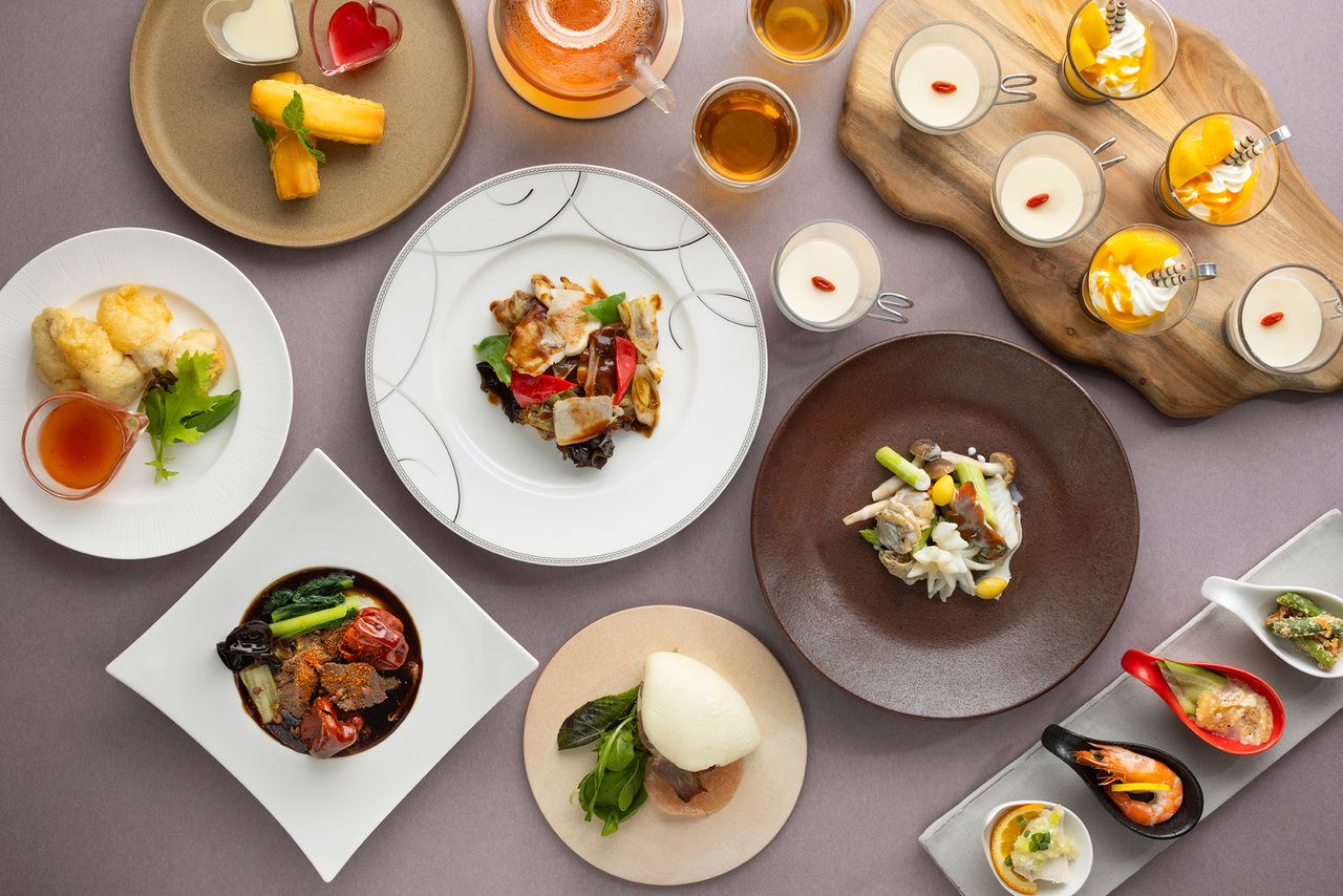 December — Elementary School Students: Hearty Lunch (Order-Style Buffet)