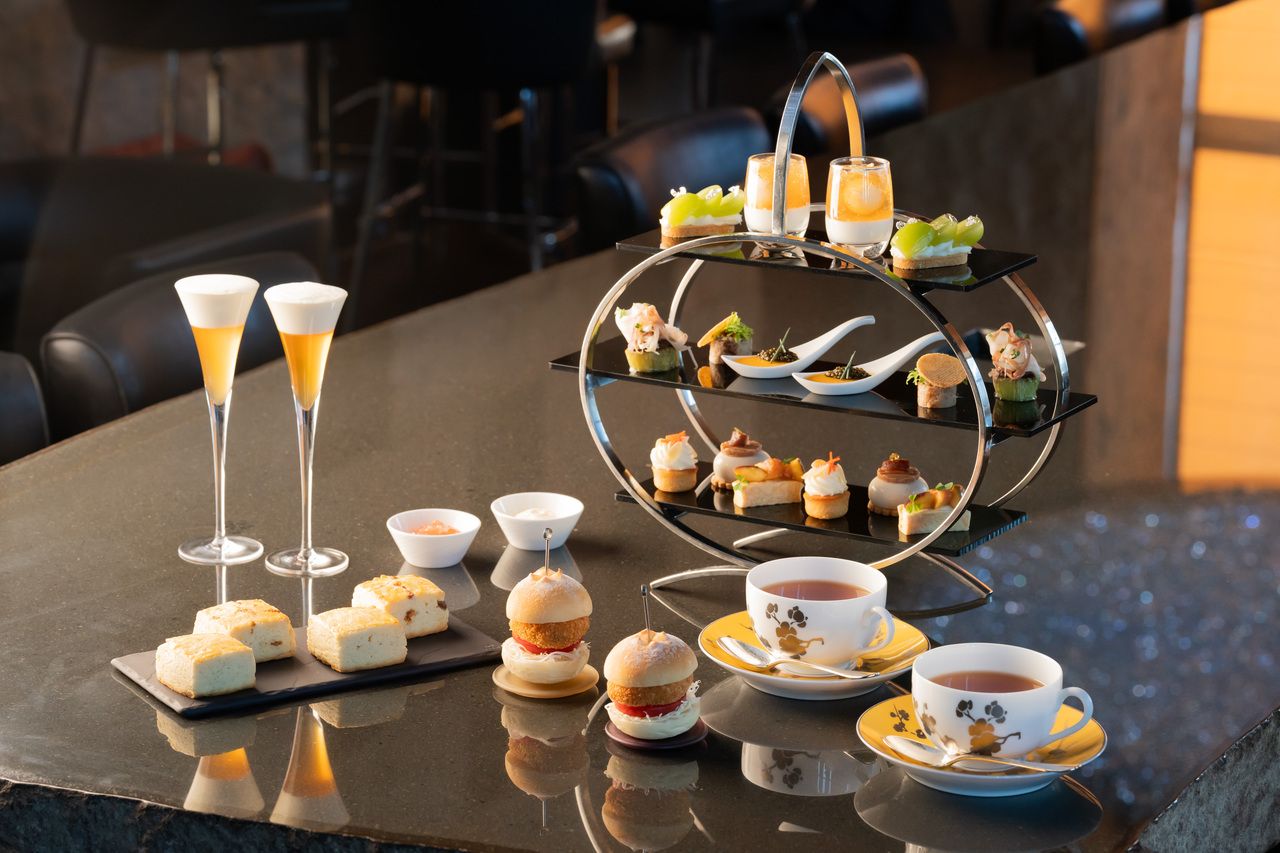 ＜weekend＞adee Seasonal Afternoon Tea & Live Music
