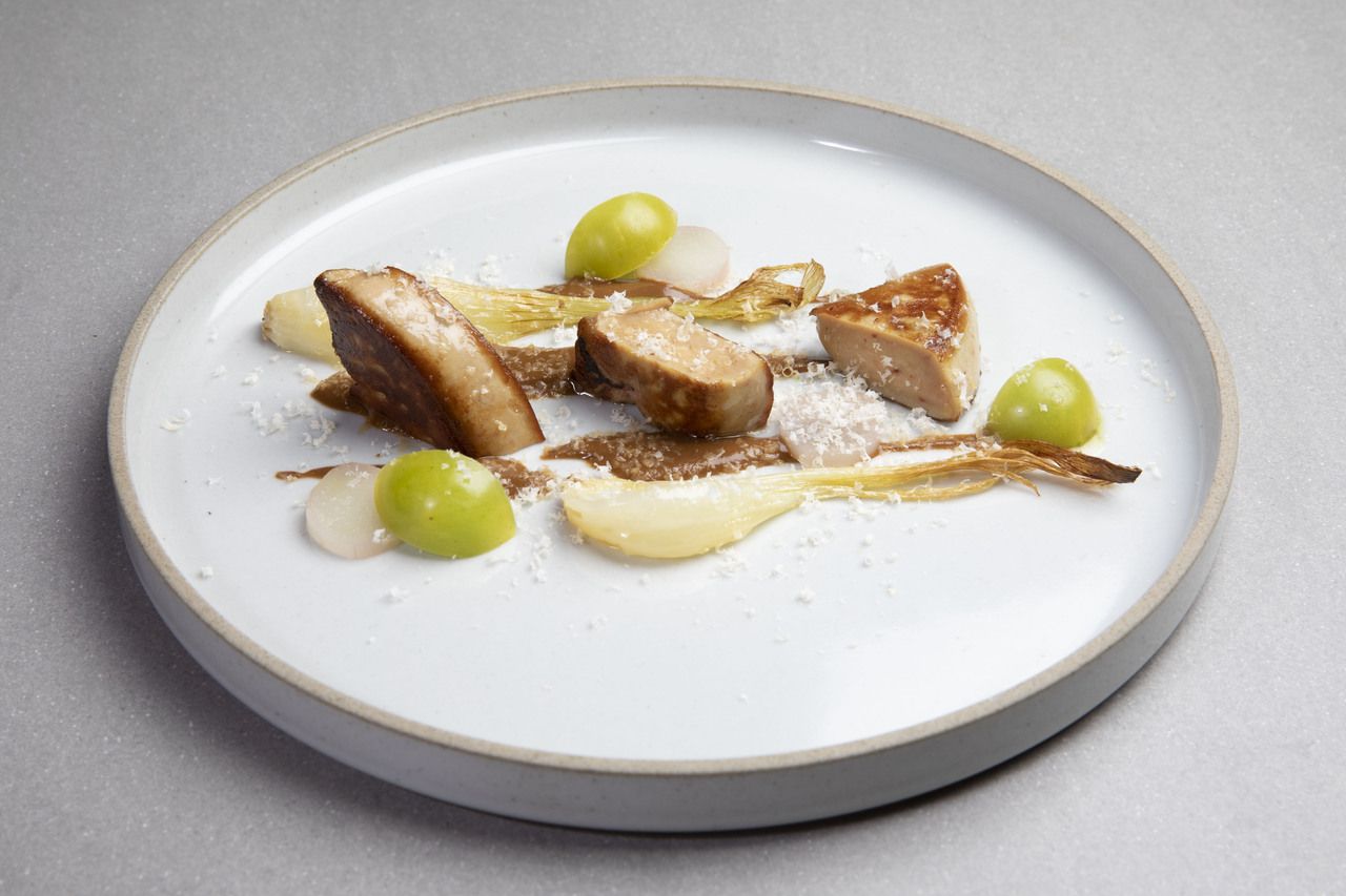 【Lunch】　Chef's 4-course seasonal lunch course　4,200yen