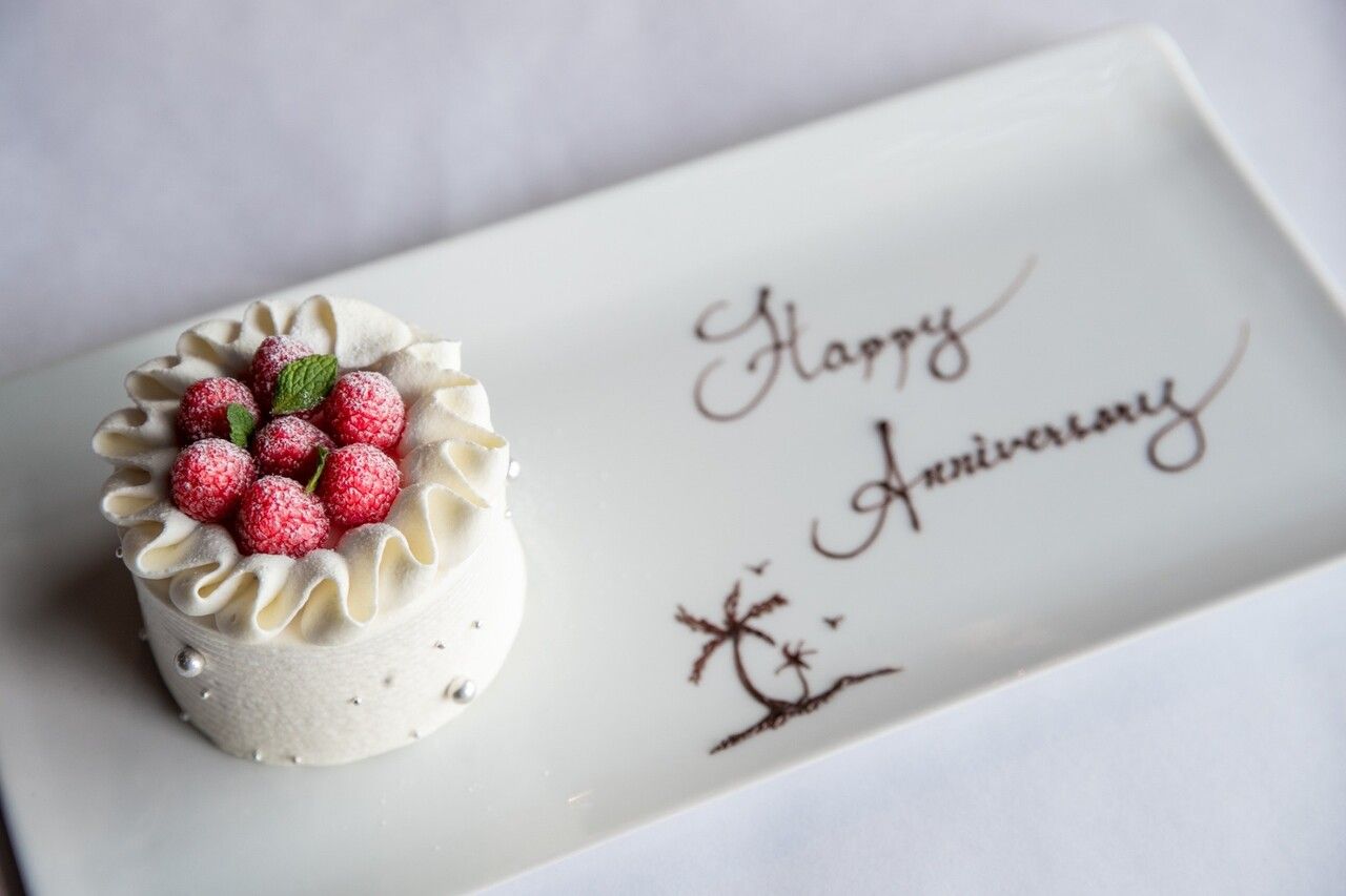 [Christmas & Anniversary Cake] (Square 8cm x 6cm)