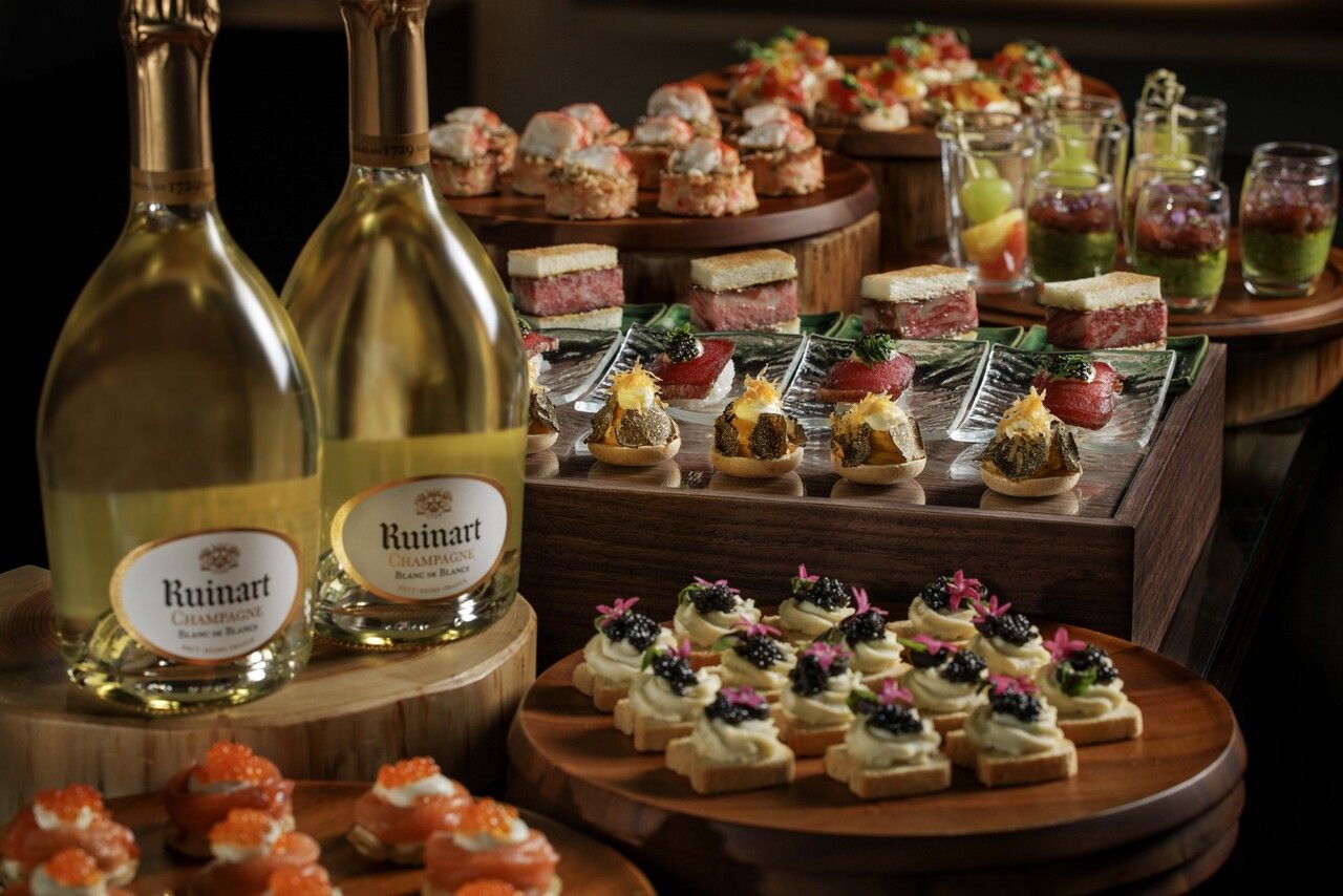 【12/31 COUNTDOWN PARTY at THE LOUNGE】 Champagne Free Flow