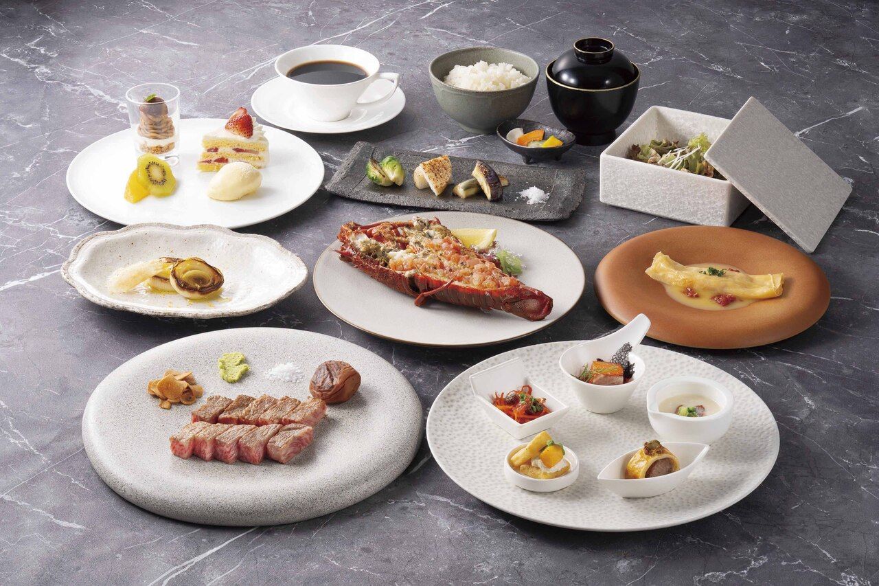 [Hi-ake] A5-rank beef and live spiny lobster teppanyaki full course, 11 dishes in total
