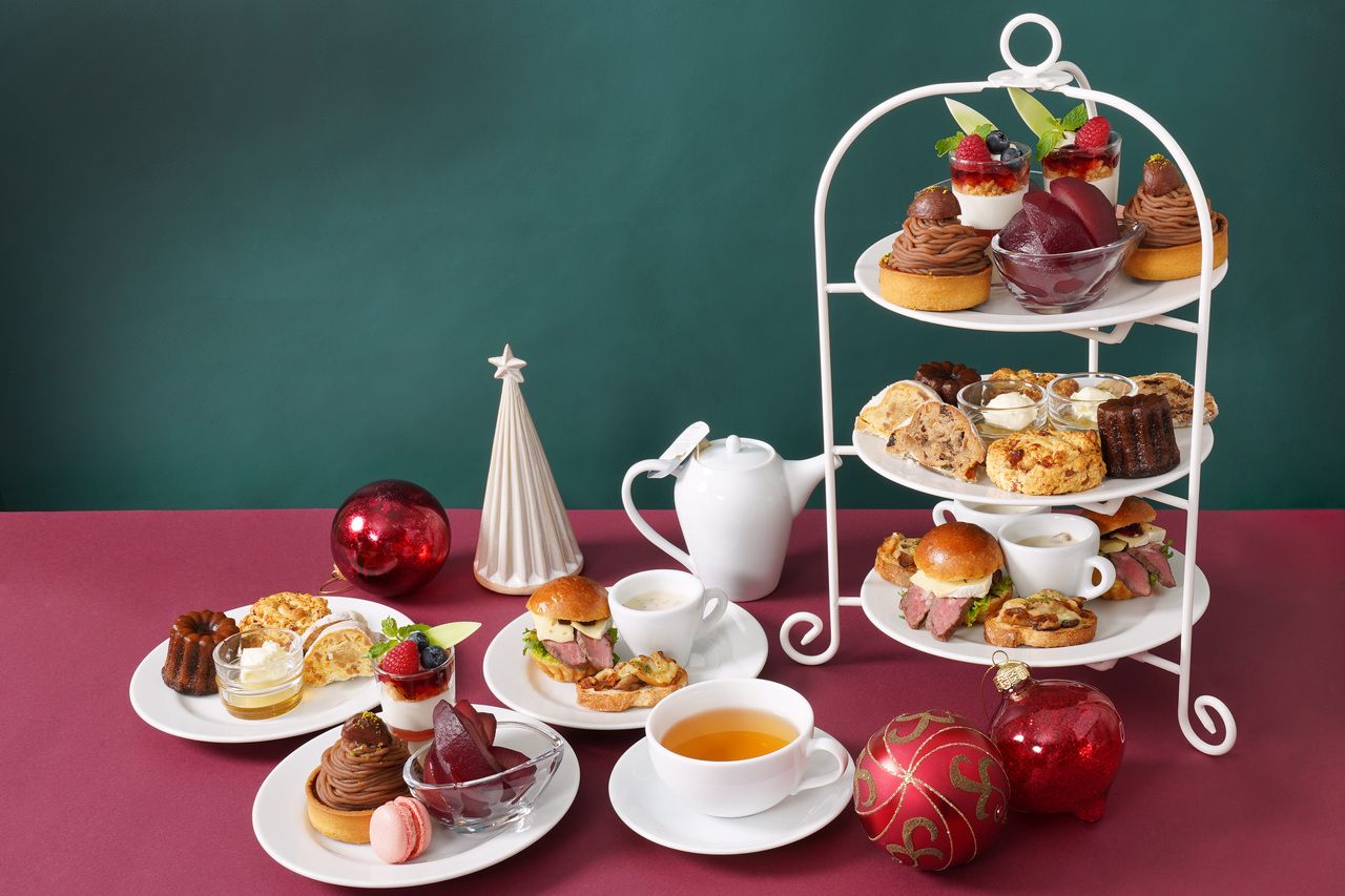 【Xmas12/1～12/25】【洋梨と栗のアフタヌーンティー】自家製スコーンやロンネフェルト社の紅茶など