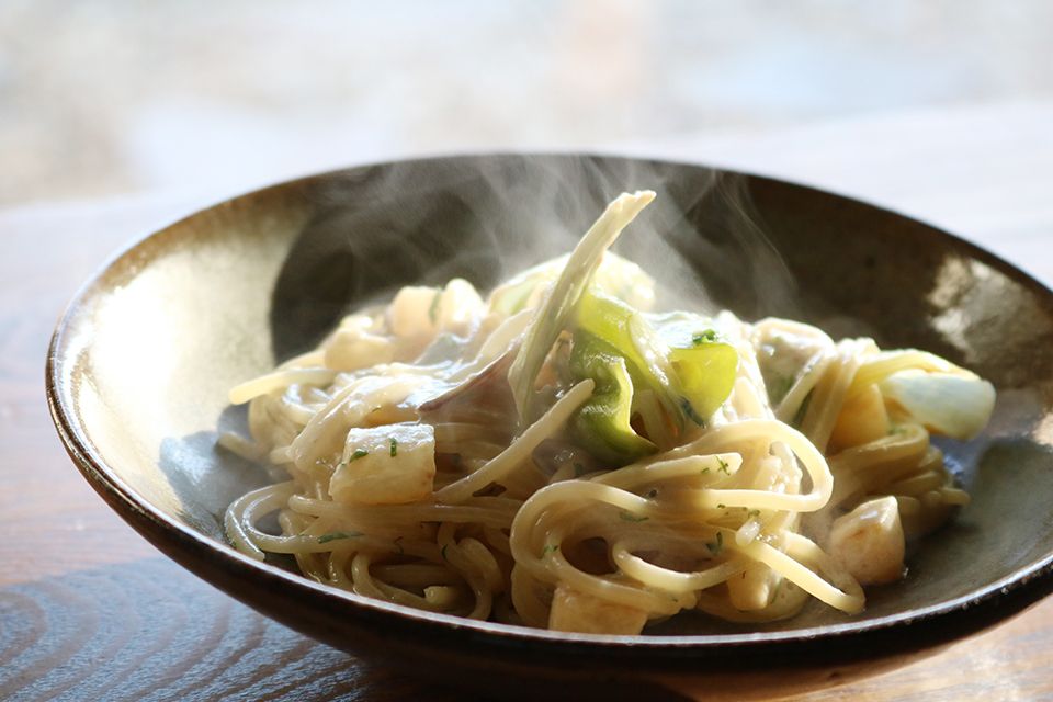 蕪と焼葱のふぐ白子パスタ