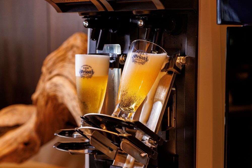 【WEB予約限定】　ディナーブッフェ(ライブパフォーマンス)+飲み放題　【大人】