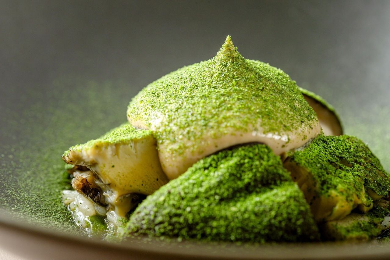 【晚餐】含吴氏招牌“鲍鱼” | 万粉丝庆祝套餐