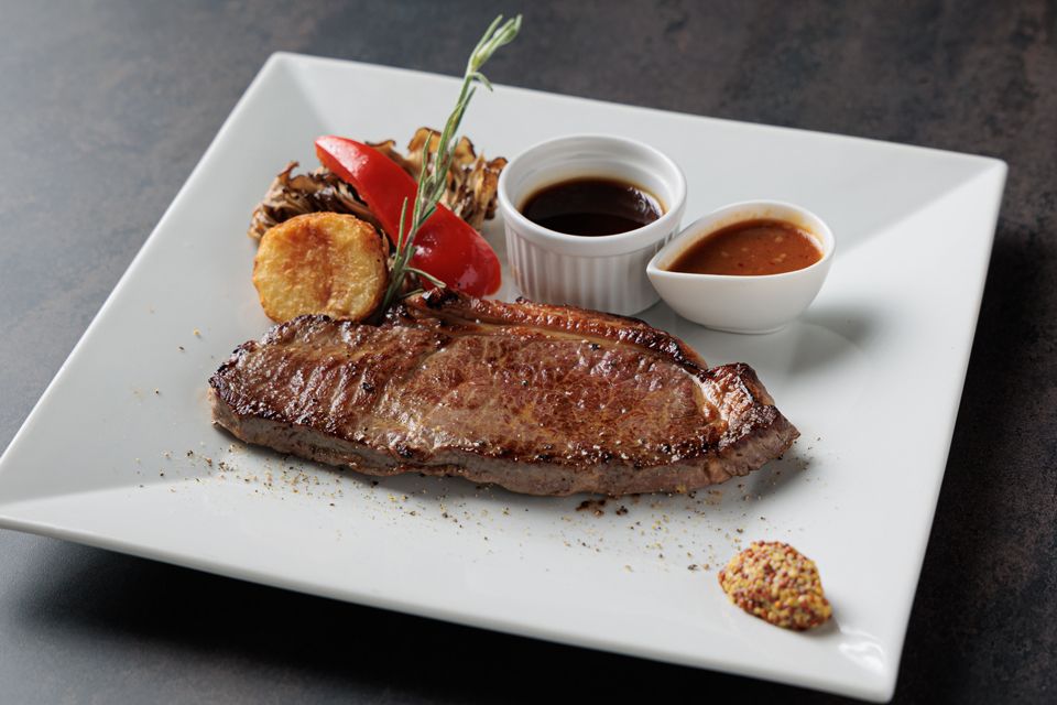 【12/1～1/31】牛ロースステーキ（160g）ジャポネソースとグレイビーソース