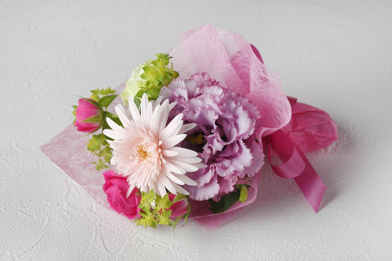 アニバーサリーミニブーケ￥1,100　(2日前までの予約制)