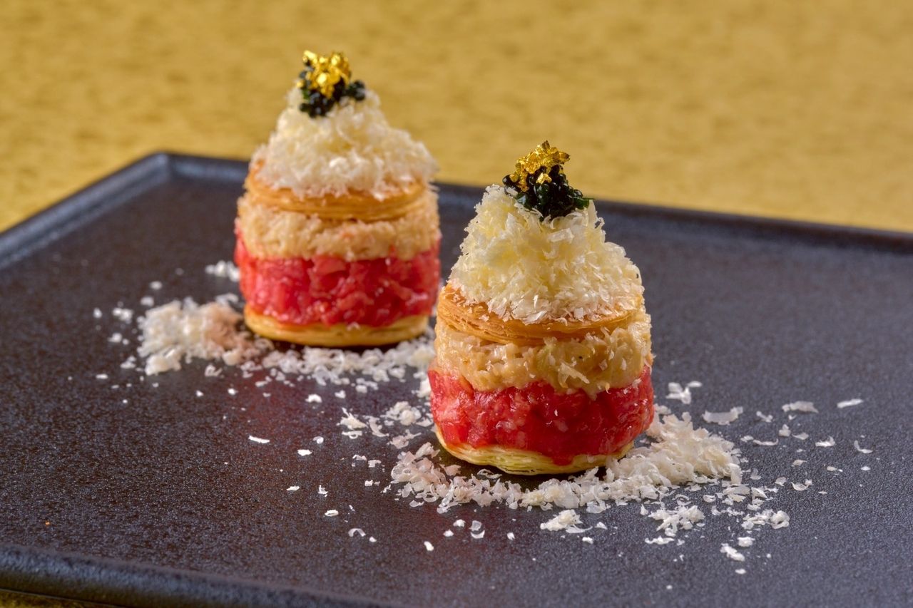 自12月1日起，包廂保證供應【時令韓式烤肉套餐】我們提供時令限定菜餚，例如「和牛蟹肉派韓式烤肉」和「8種精選烤肉」。我們提供的套餐讓您充分享受時令美食和烤肉的樂趣！