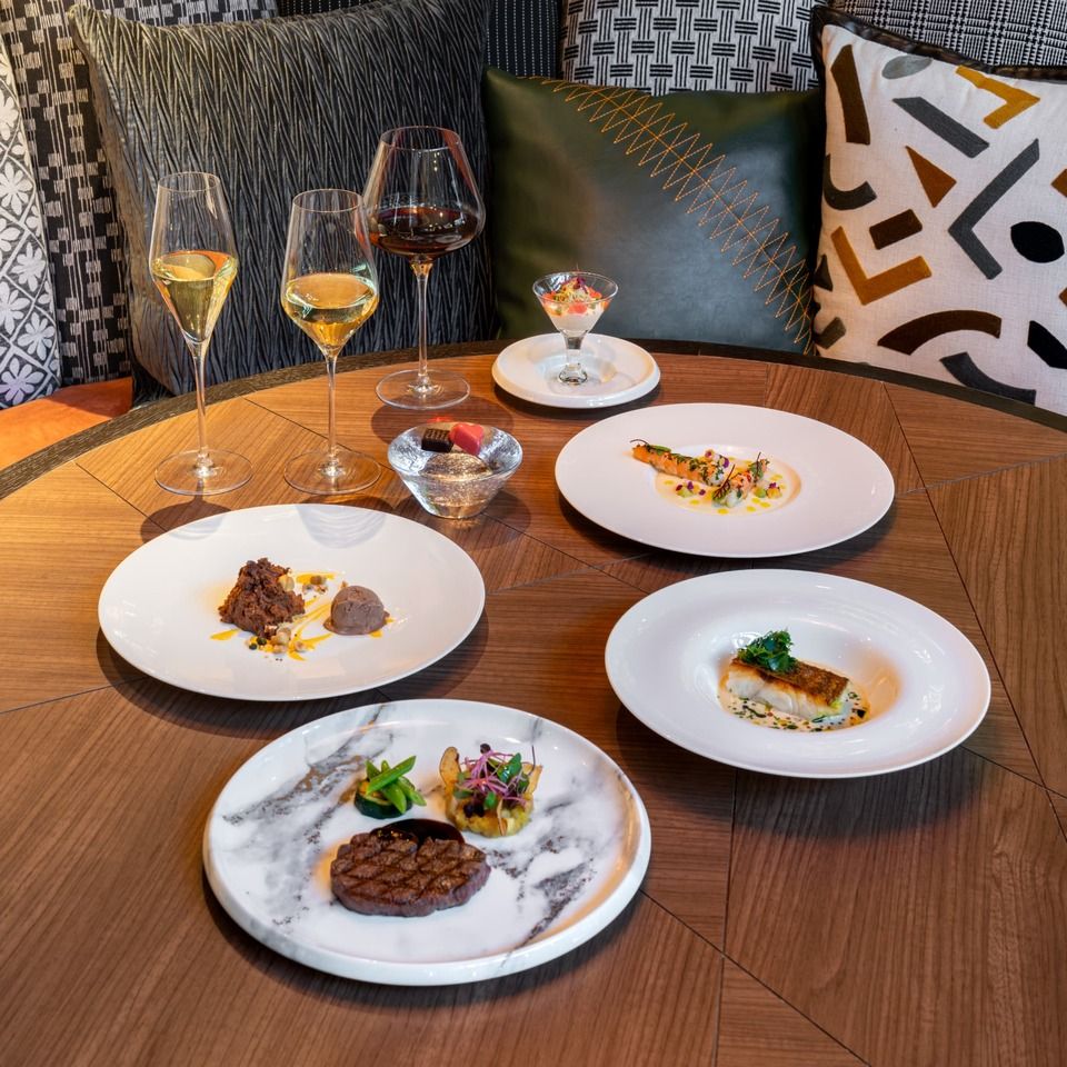 【Xmas2025】크리스마스 특별 점심 전 4접시 + 1음료