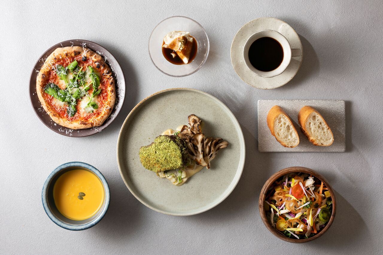 Weekend and Holiday Lunch Special Course