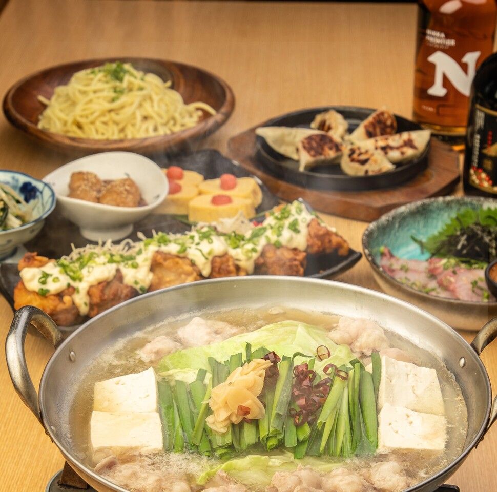 ◆ちょい飲み・0次会・2次会に◆福岡名物牛もつ鍋や鉄板焼き餃子など全7品　黒太鼓コース『90分飲放題付き』4,000円（税込）