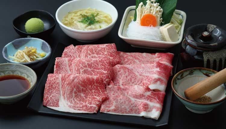 【공식 최저가】 고베규·마쓰사카규·요네자와규·오쿠츠모와규 중 2종 선택 가능! “맛비교 샤브샤브 코스” + 전채 요리 + 채소 모둠 + 오늘의 디저트 + 마무리용 왕탄멘! 12,000엔 ⇒ 9,000엔
