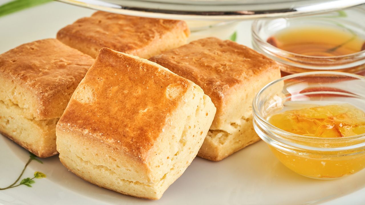 【Honey Afternoon Tea】Unlimited refills on coffee! Includes rosé sparkling wine.
