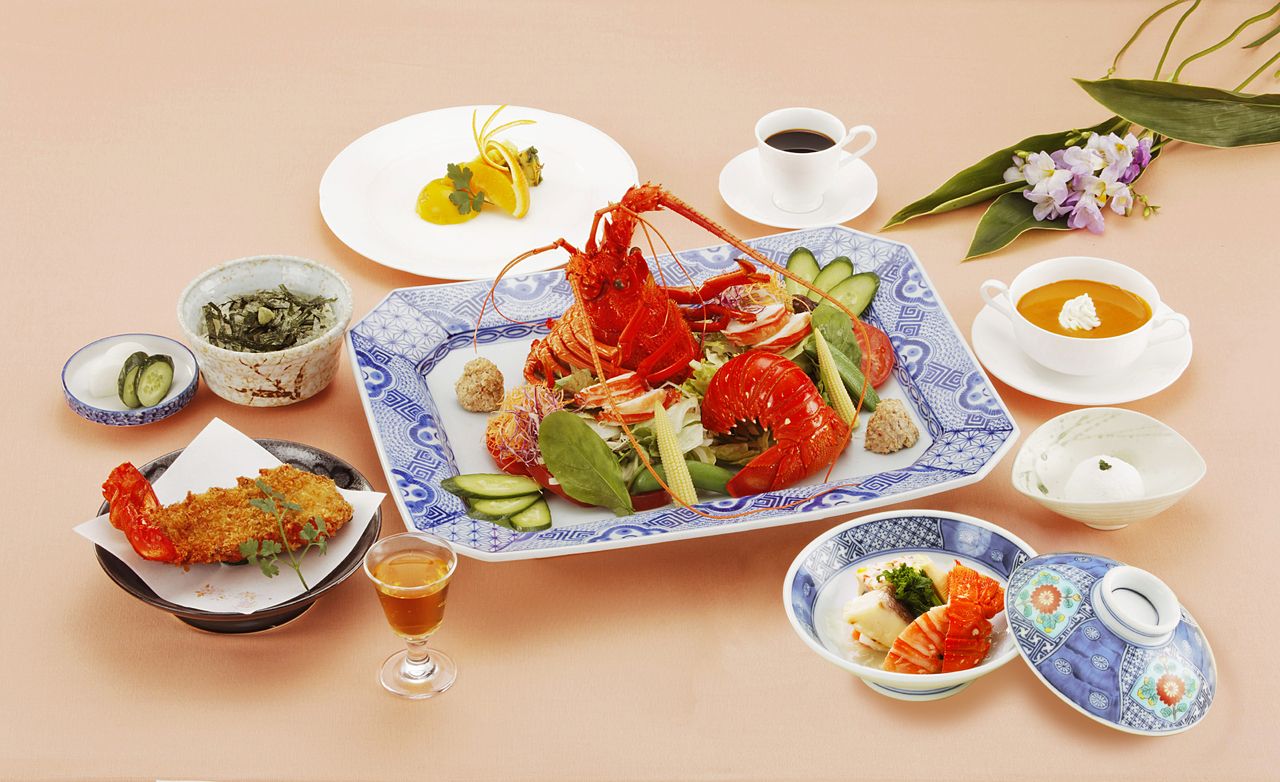 ランチコース【虹＜にじ＞】伊勢海老餡かけ・名物サラダ・甲羅揚など全9品 食後のデザートも付いたランチタイム限定コース
